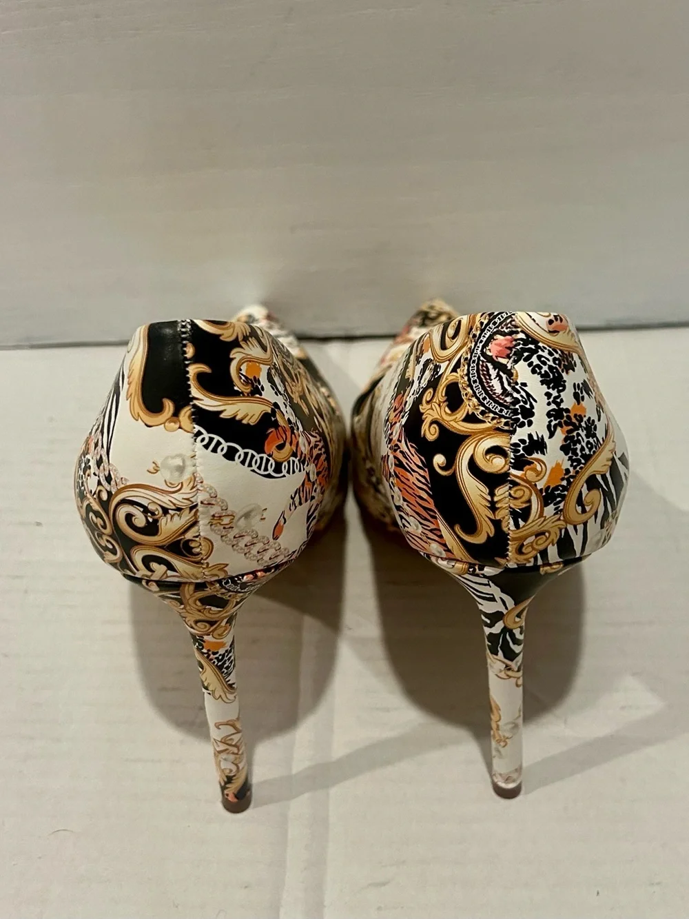 Anne Michelle Black & Gold Baroque Print Pointed-Toe Stiletto Heels - Picture 4 of 5